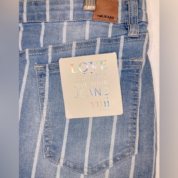 NWT YMI Junior Mid-Rise Striped Mini Skirt - Picture 3 of 4